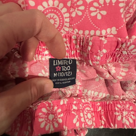 Limited Too shorts - Picture 4 of 4